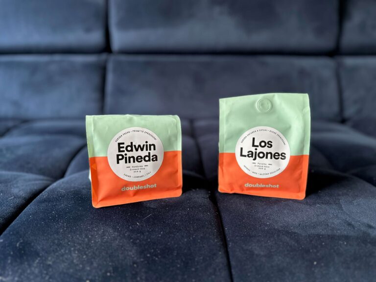 Dvě vrány: Oáza pro milovníky kávy v Brandýse nad Labem