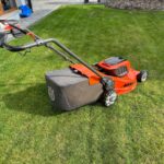 Recenze Husqvarna LC 347iVX: Akumulátorová sekačka na zahradu