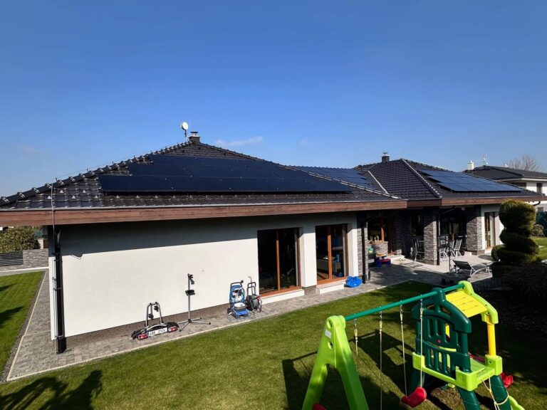 Jaro začíná a fotovoltaika generuje bomby