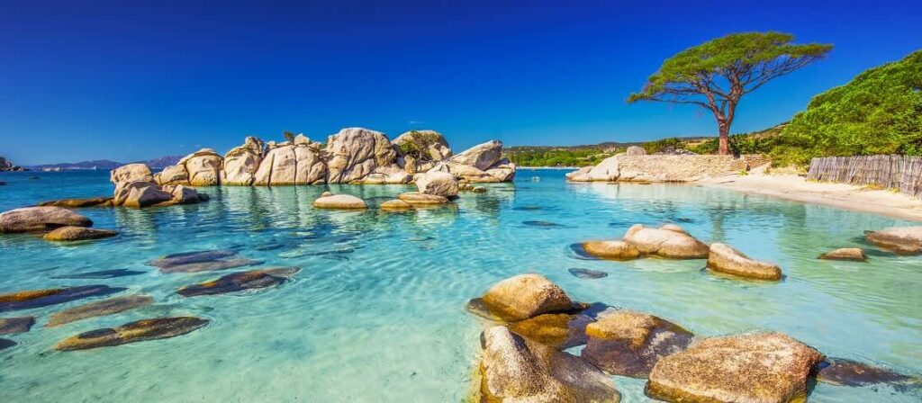 Korsika a nádherné pláže jako v Karibiku