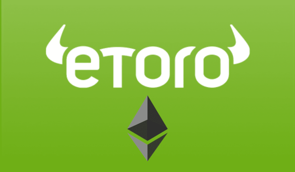 Logo investiční platformy eToro na zeleném pozadí. Logo obsahuje bílý nápis 'etoro' ve spodní části a nad ním je stylizovaný obraz Ethereum kryptoměny v černé a šedé barvě. Celkový dojem je čistý a jednoduchý, přičemž logo Ethereum je zřetelně umístěno ve středu a slouží jako vizuální spojení platformy eToro s kryptoměnami.