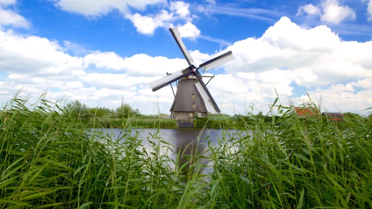 Kinderdijk: Kde se 19 mlýnů dotýká nebe, unikát UNESCO