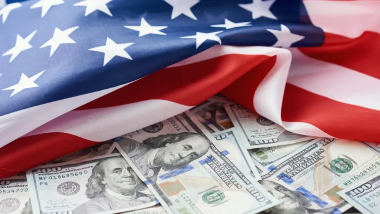 TOP 10 největších bank v USA: Kde a jak si otevřít účet?