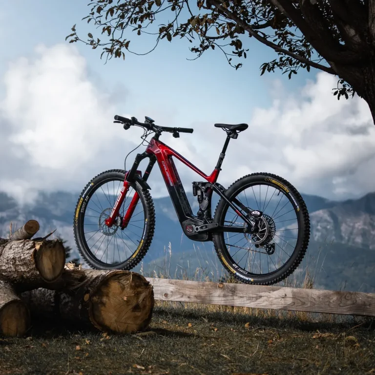 CRUSSIS 🚲 Nová éra elektrokol a co představí modely 2025