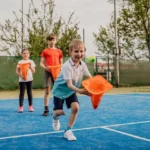 Jak nepřetížit děti během školního roku: Rady a tipy