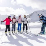 Jak vybrat lyže? Správná délka, šířka, druh a tipy na údržbu