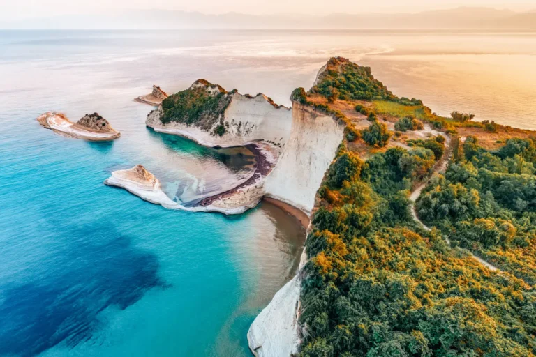 Korfu: Co vidět, navštívit a zažít? Zajímavosti a tipy ✅