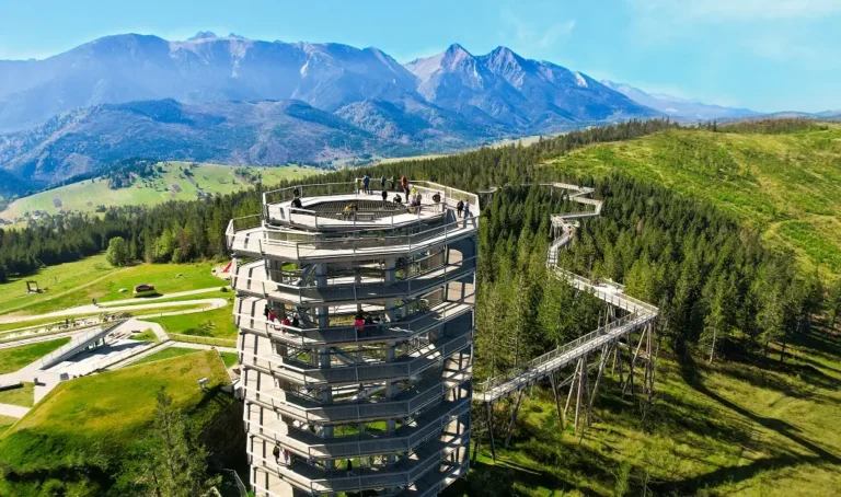 Bachledka: Stezka v korunách stromů ve Vysokých Tatrách 🏔️