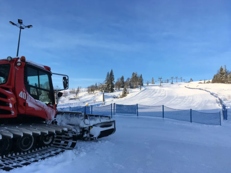 Lyžování v Zakopaném: Nejlepší sjezdovky a zážitky v Polsku
