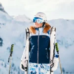 Jak vybrat lyžařskou helmu? Návod pro každého lyžaře 🎿