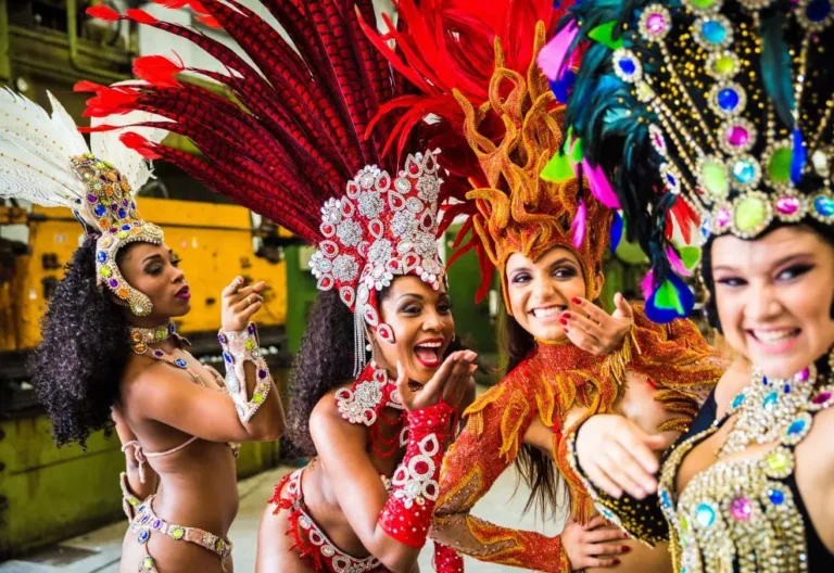 Nejlepší karneval světa? Rio de Janeiro vás vtáhne do rytmu!