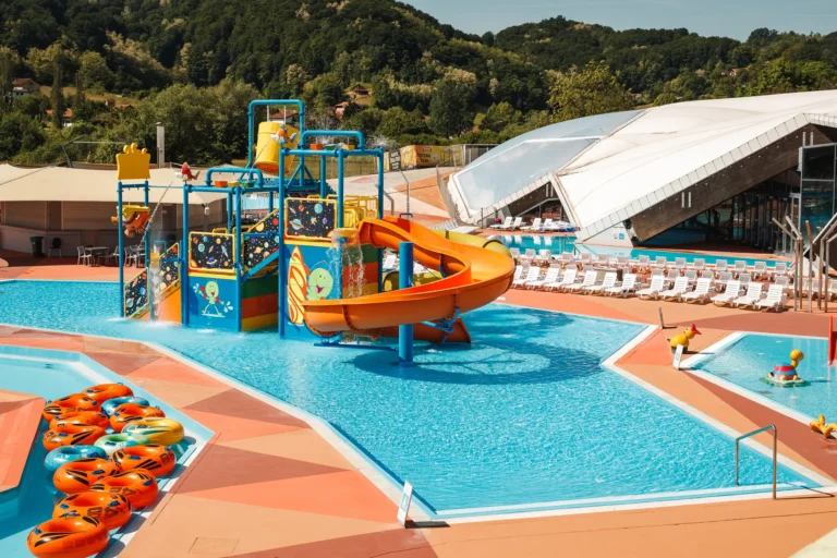 TIP #33: Největší aquapark v Chorvatsku, 2 děti zdarma + all inclusive light