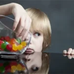 Rodiče pozor: Proč děti kradou? Příčiny, rady, tipy co dělat