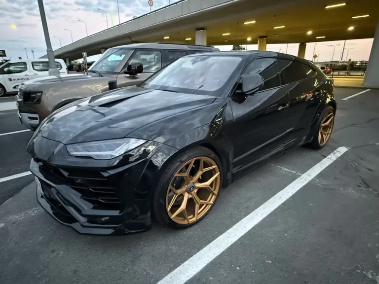 Lamborghini Urus – Tesla: Když se naše Tesla začla červenat!