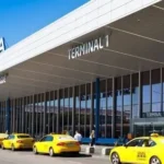 Taxi z letiště v Praze: Proč to (ne)udělat, kolik může stát?