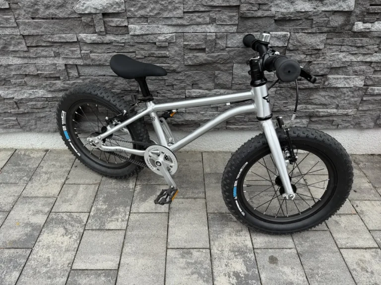 Early Rider Seeker 16 recenze: Kolo, které se nebojí bláta!