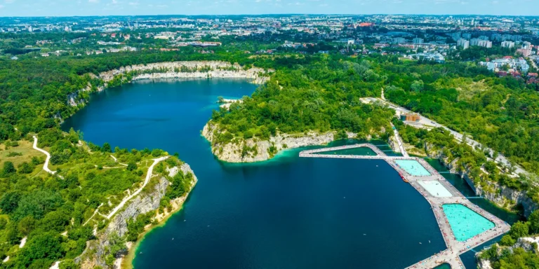 Nejkrásnější koupaliště v Polsku? Zakrzówek: Polské Maledivy