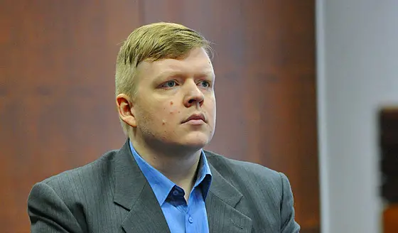 Jiřikovský, miliarda a beranidlo: Co skrývá noční zátah?