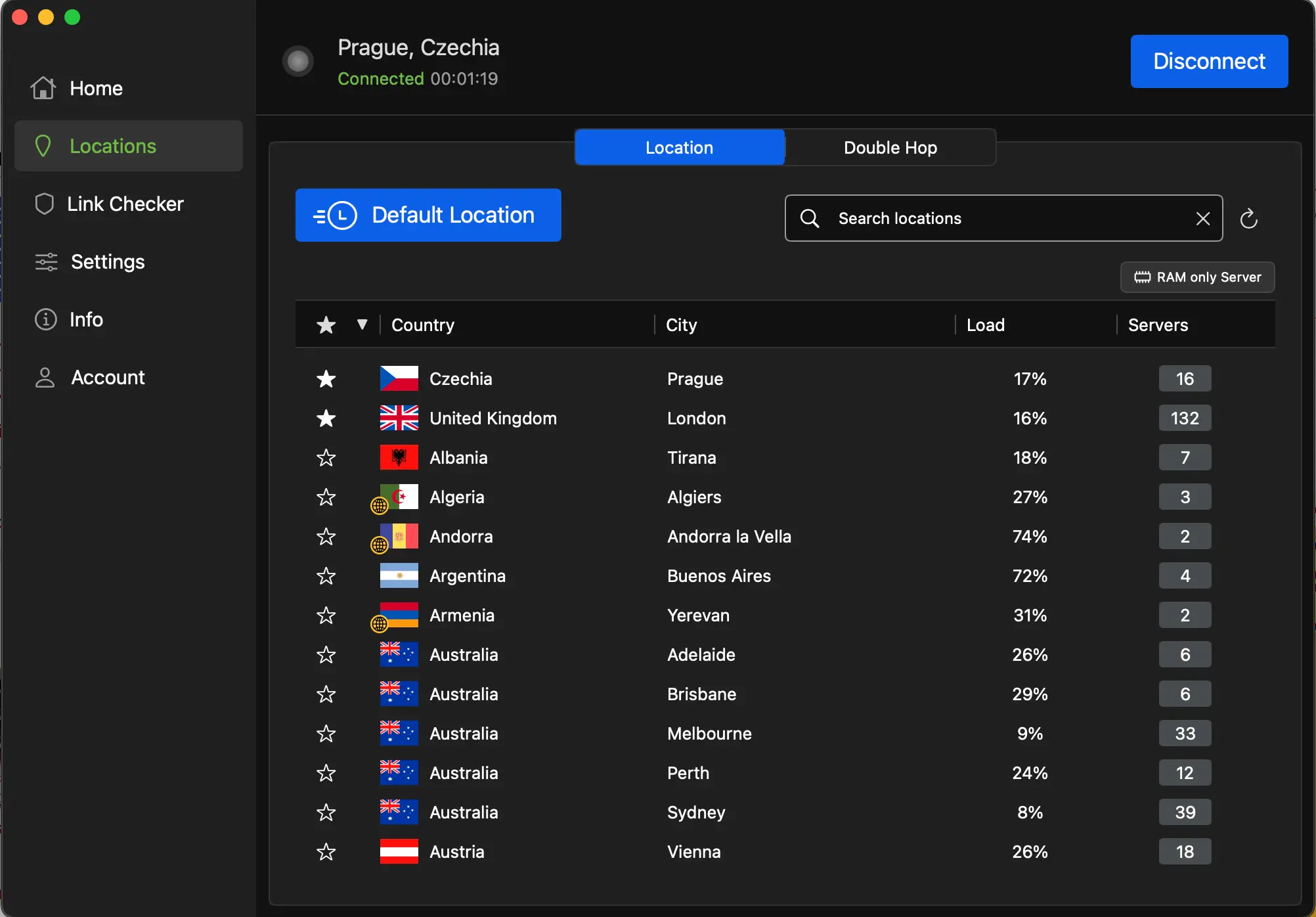 Rozhraní aplikace IPVanish na Macu se zobrazeným seznamem VPN serverů. Aktuálně připojeno k serveru v Praze, nabídka zahrnuje desítky lokalit včetně Londýna, Tirany nebo Sydney.