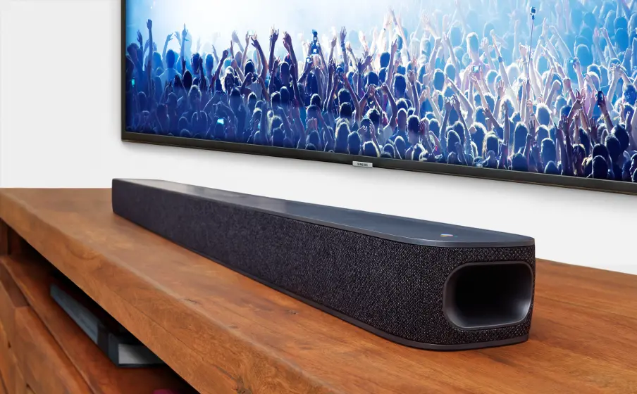 JBL soundbar pred televizi