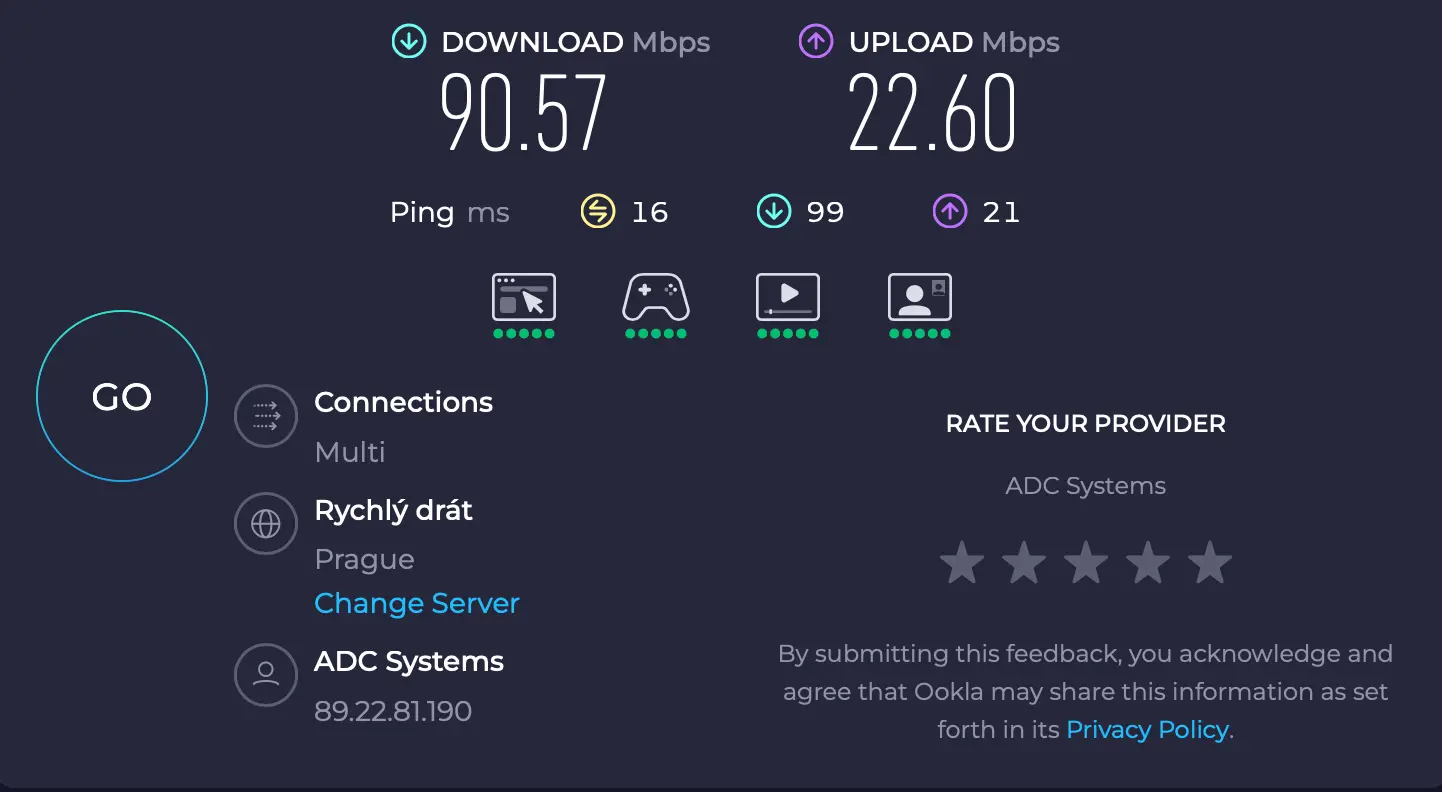 Srovnávací test připojení bez VPN – rychlost 90 Mb/s download, 22 Mb/s upload, výchozí měření před zapnutím CyberGhostu.