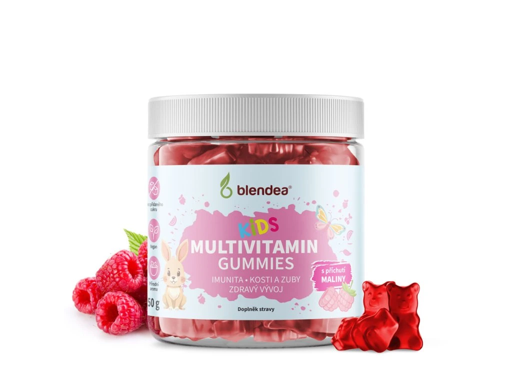 Blendea Kids Multivitamin Gummies v růžovém obalu s malinami a medvídky