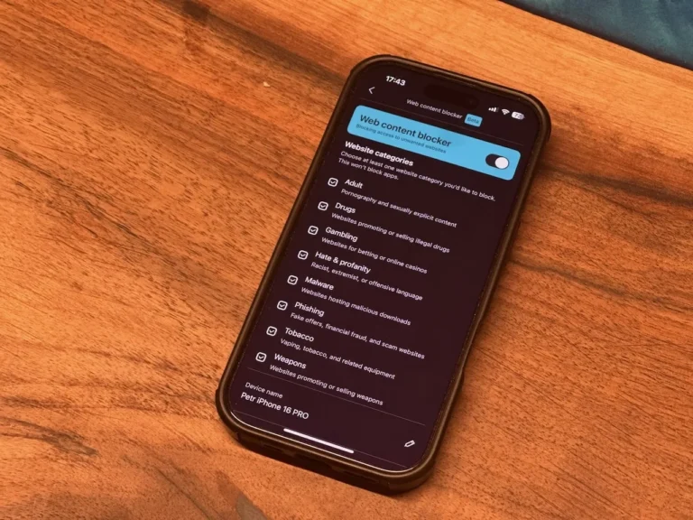 Jak blokovat reklamy na iPhone? Surfshark blokátor CleanWeb je pecka!