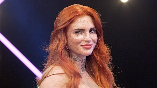 Tereza z OnlyFans | Venclíkovi.cz Zrzka s tetováním a pihama, známá z OnlyFans, která v pořadu předváděla orgasmus na povel.