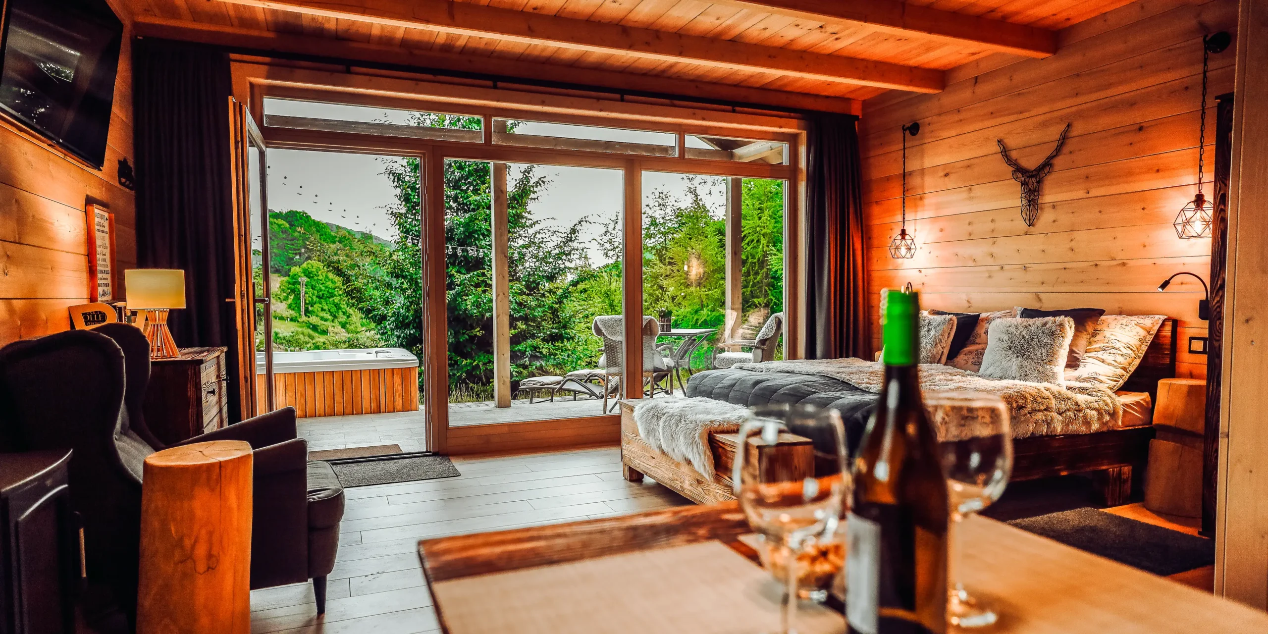 narodni park 3 | Venclíkovi.cz Ubytování v dřevěném stylu s postelí, vířivkou na terase a výhledem na hory - ideální pro dva