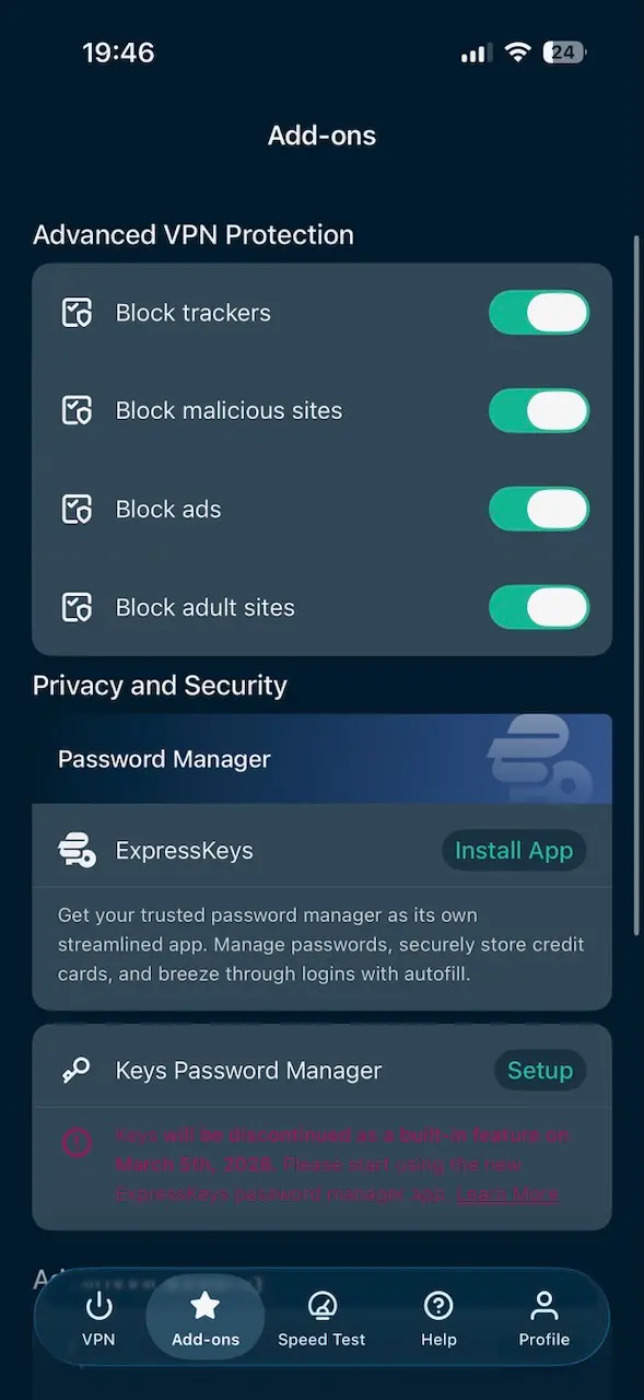ExpressVPN Advanced Protection na iphone | Venclíkovi.cz Detailní pohled na mobilní aplikaci ExpressVPN v sekci Add-ons se zapnutými funkcemi Advanced VPN Protection: Block trackers, Block malicious sites, Block ads a Block adult sites.