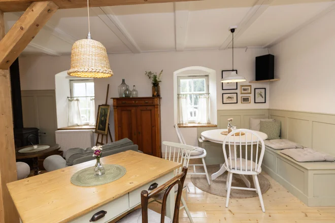 Jídelní a obývací prostor Apartmánů Sebuzínka