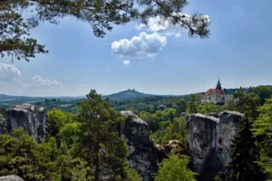 Kde se ubytovat v Českém ráji: TOP 5 hotelů pro výlety ke skalám