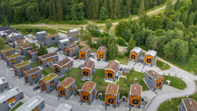 Letecký pohled na apartmánové domky Malino Resort & Residences