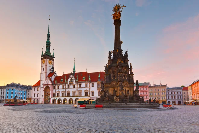 Olomouc bez auta: z vlaku ke kašnám, na kávu a za uměním